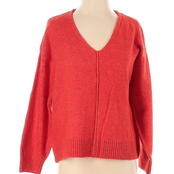 Vince Camuto Sweater Small EUC - Picture 1 of 3